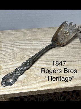 Vintage 1847 Rogers Bros “Heritage” Silverplate Pierced Serving Fork Replacement